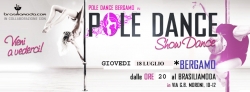 NOTTE VERDE A BERGAMO...POLE DANCE ON THE ROAD!!!!